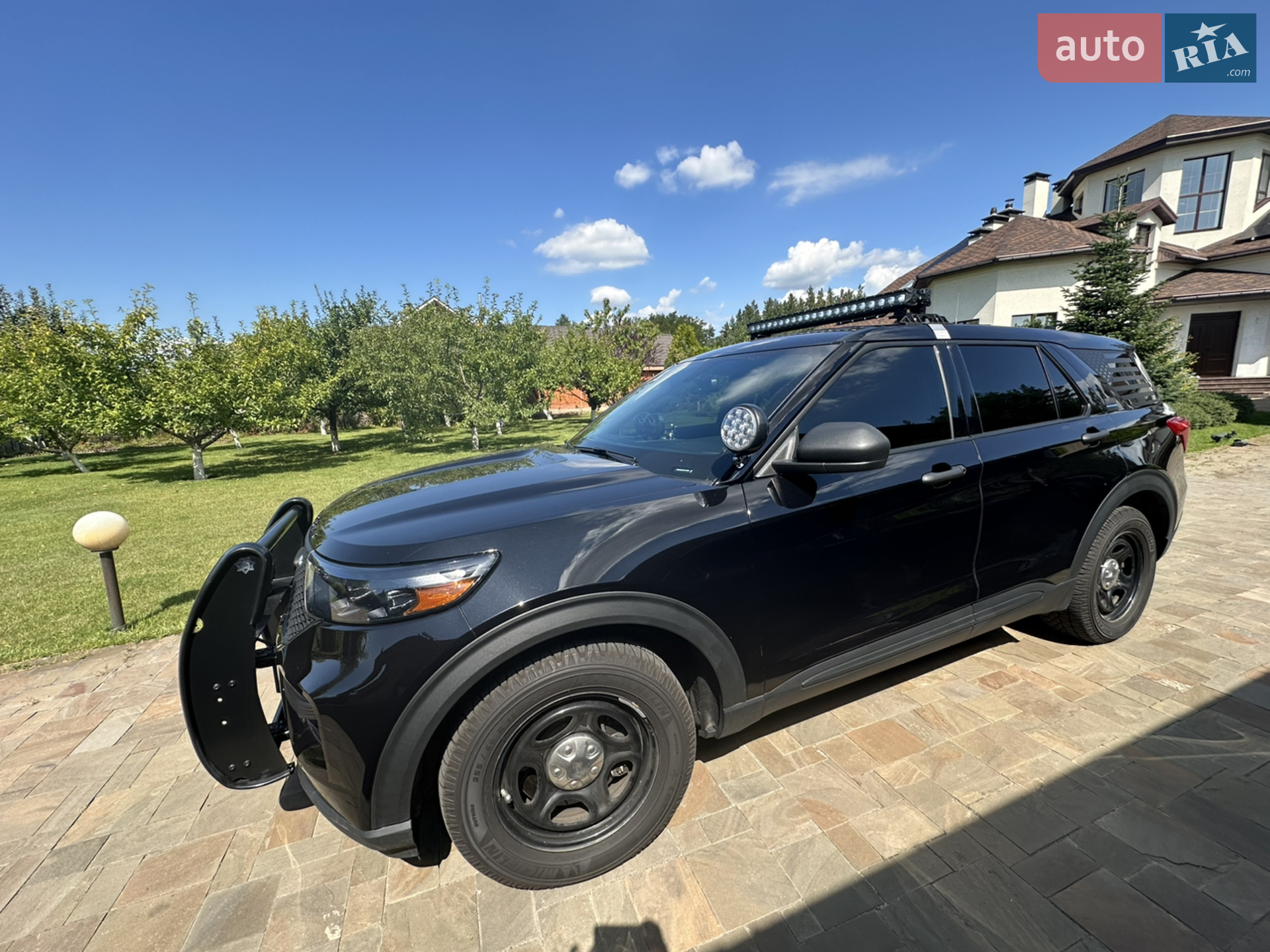 2022 Ford Explorer - мініатюра 3