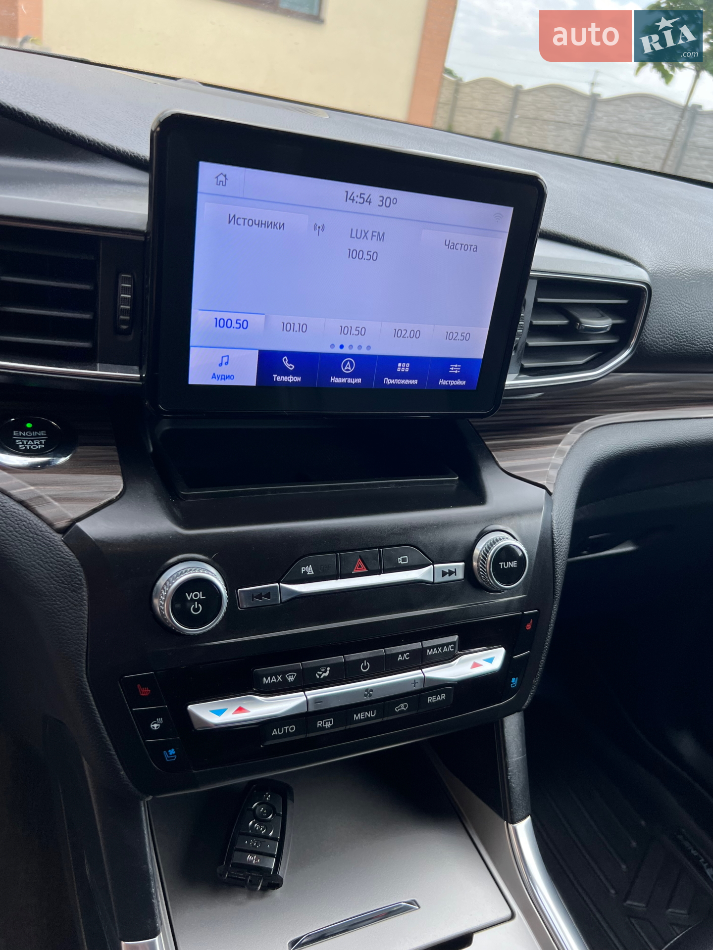 2020 Ford Explorer - мініатюра 6