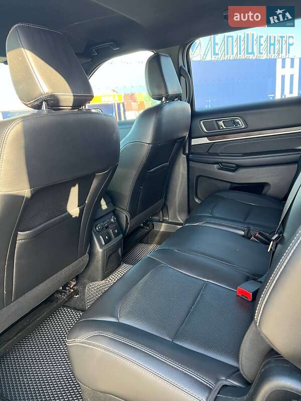 Позашляховик / Кросовер Ford Explorer 2018 в Кам'янець-Подільському