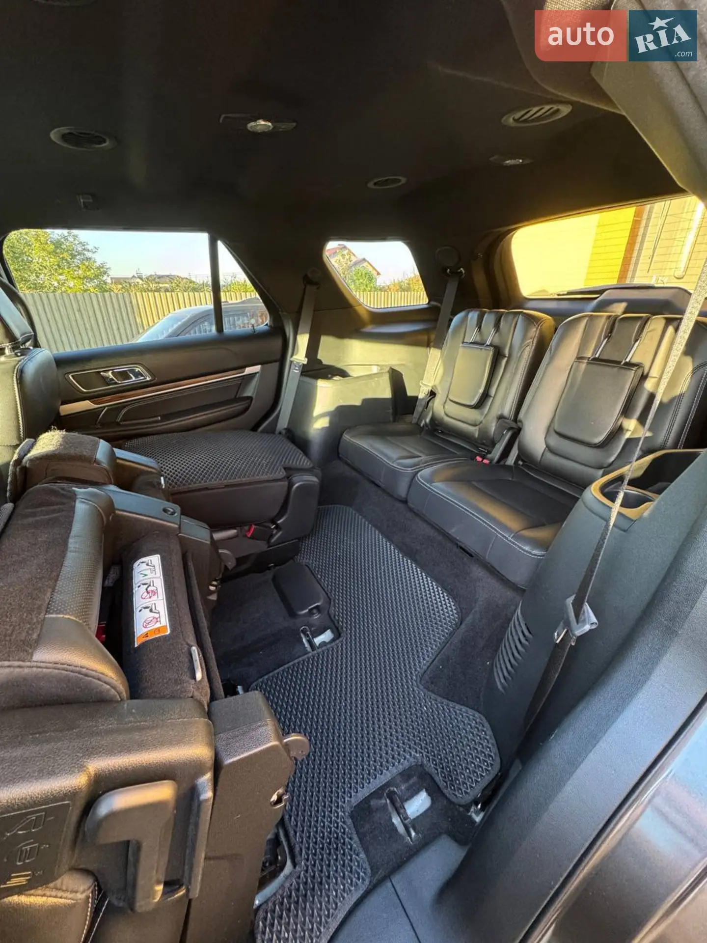 2018 Ford Explorer - мініатюра 32