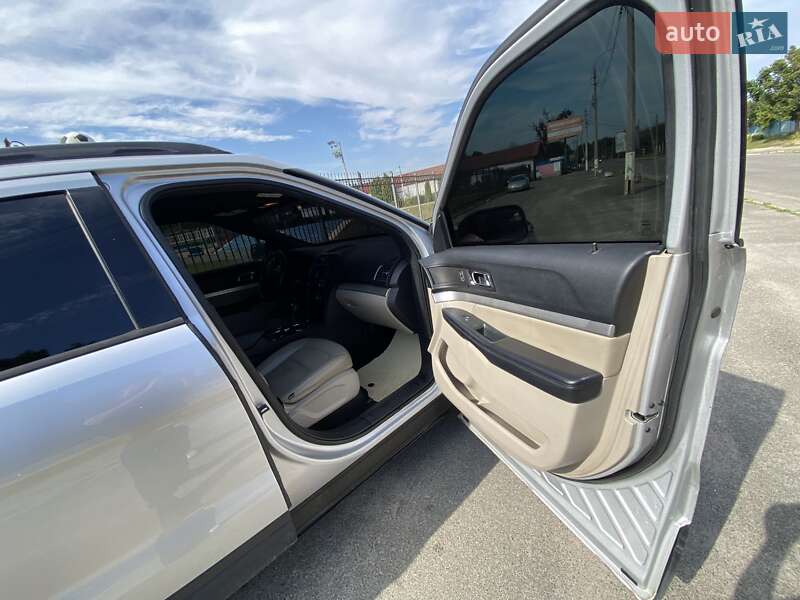 Внедорожник / Кроссовер Ford Explorer 2018 в Макарове