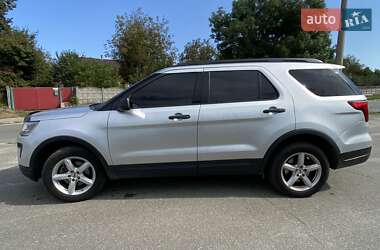 Позашляховик / Кросовер Ford Explorer 2018 в 