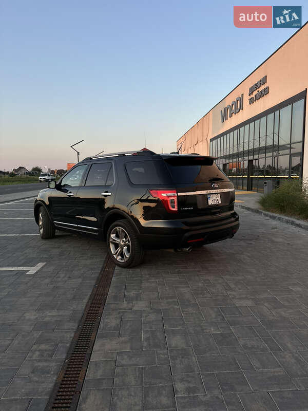 Позашляховик / Кросовер Ford Explorer 2015 в Луцьку фото 17 Позашляховик / Кросовер Ford Explorer 2015 в Луцьку