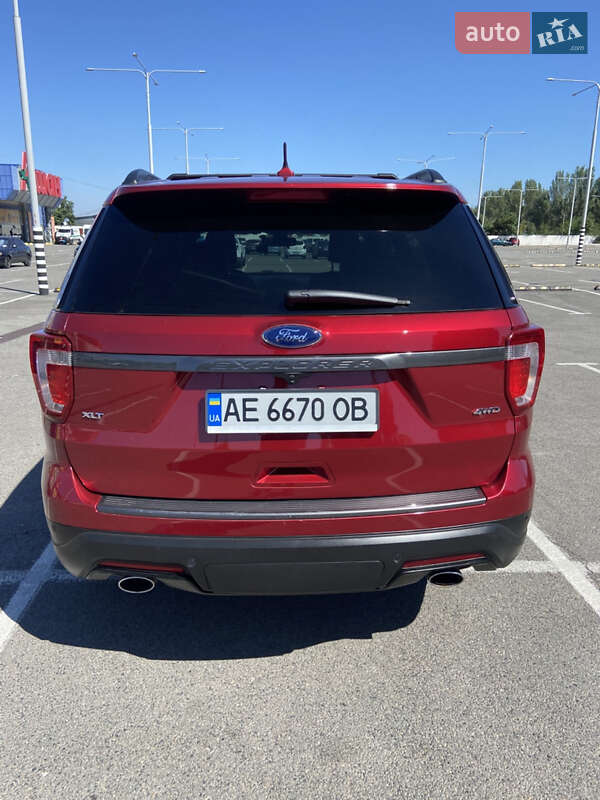 Позашляховик / Кросовер Ford Explorer 2018 в Дніпрі