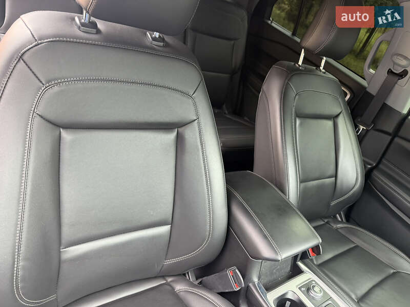 Позашляховик / Кросовер Ford Explorer 2022 в Стрию