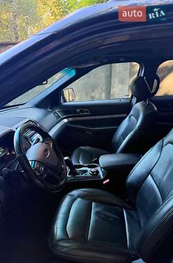Внедорожник / Кроссовер Ford Explorer 2016 в 