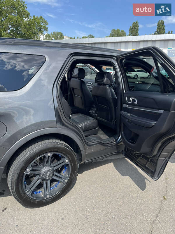 Позашляховик / Кросовер Ford Explorer 2018 в Одесі