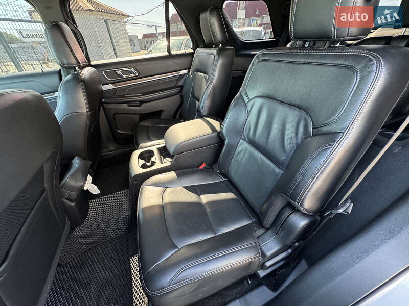 Позашляховик / Кросовер Ford Explorer 2018 в Києві