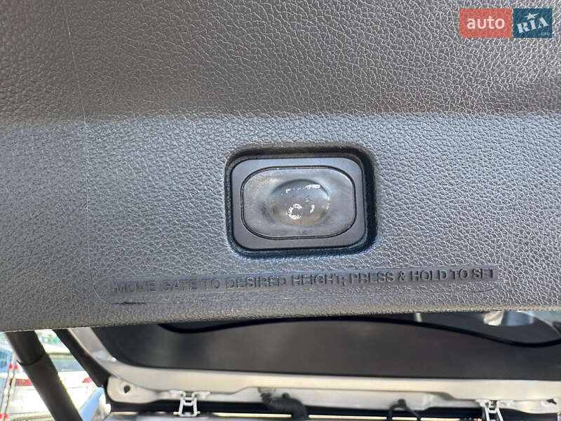 Позашляховик / Кросовер Ford Explorer 2018 в Києві