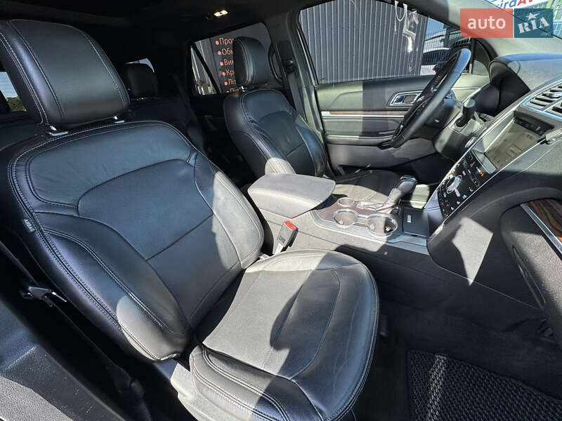 Позашляховик / Кросовер Ford Explorer 2018 в Києві