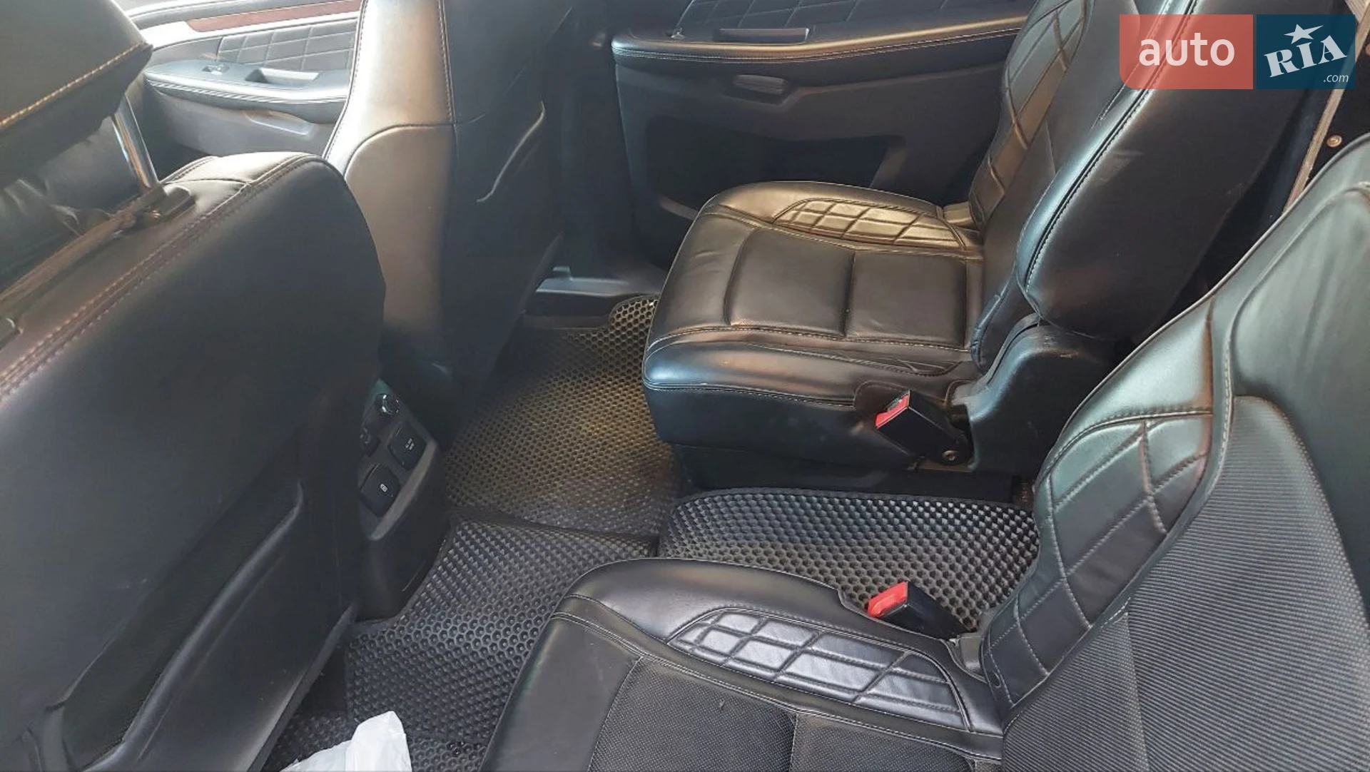 2018 Ford Explorer - мініатюра 13