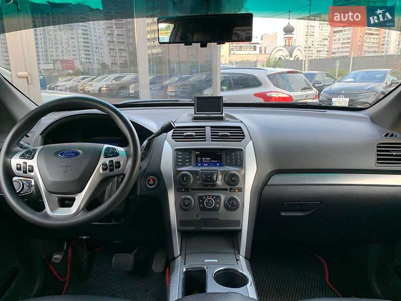 Внедорожник / Кроссовер Ford Explorer 2015 в Киеве