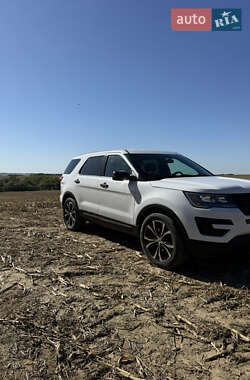 Внедорожник / Кроссовер Ford Explorer 2018 в 