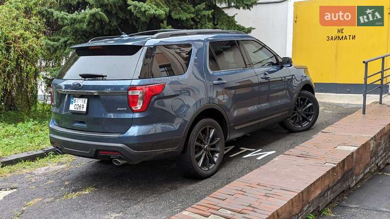 Внедорожник / Кроссовер Ford Explorer 2018 в Полтаве