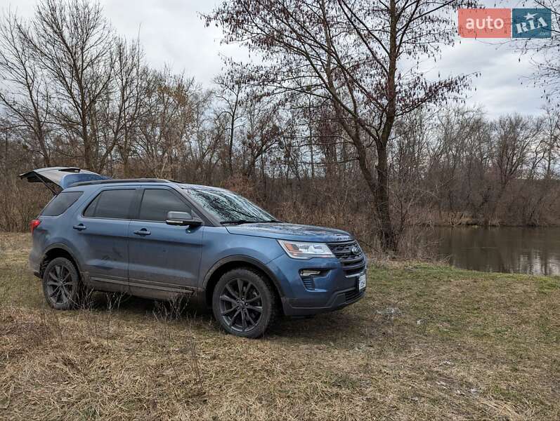 Внедорожник / Кроссовер Ford Explorer 2018 в Полтаве