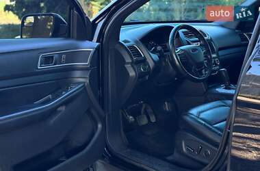 Внедорожник / Кроссовер Ford Explorer 2016 в 