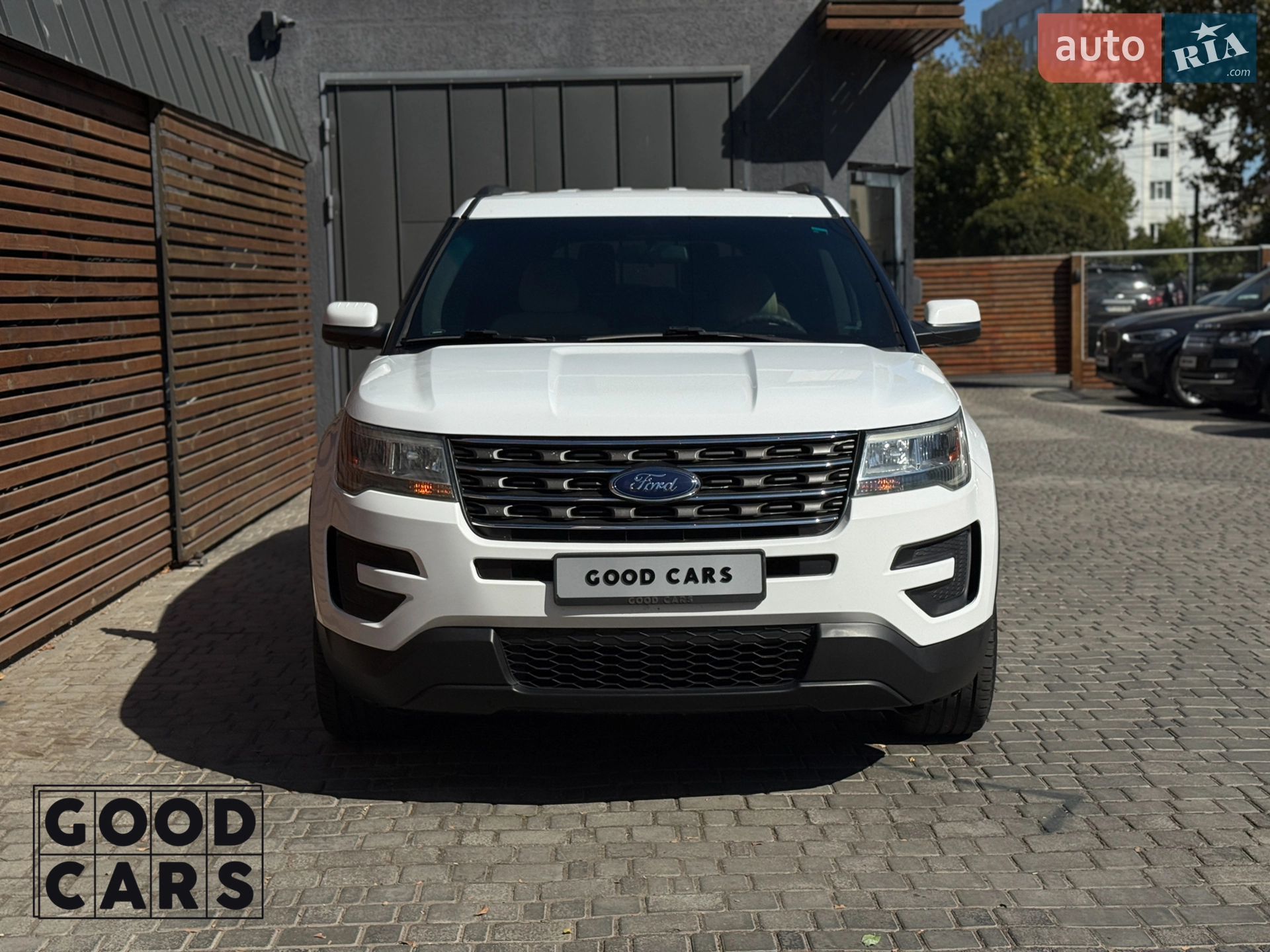 2017 Ford Explorer - мініатюра 2