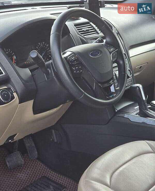 Внедорожник / Кроссовер Ford Explorer 2017 в Львове