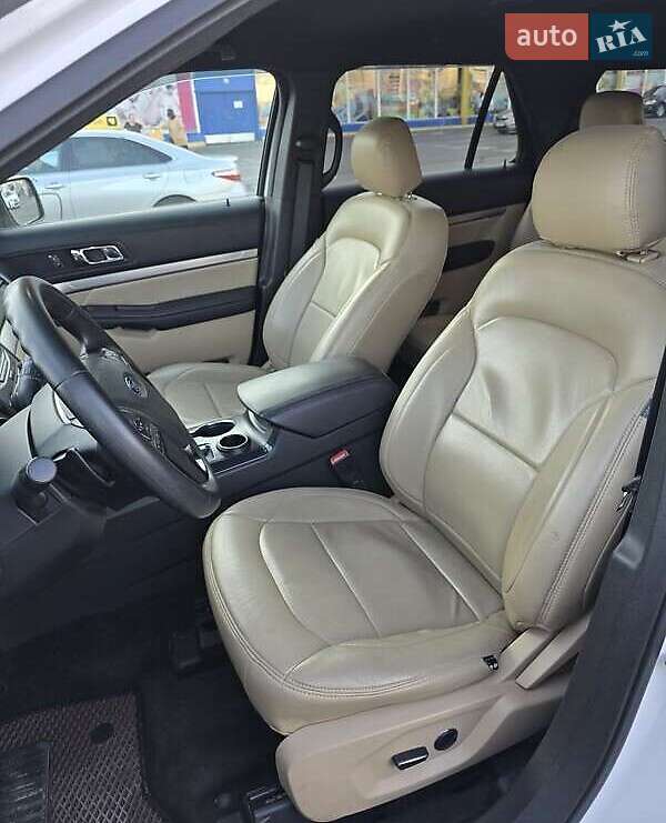 Внедорожник / Кроссовер Ford Explorer 2017 в Львове