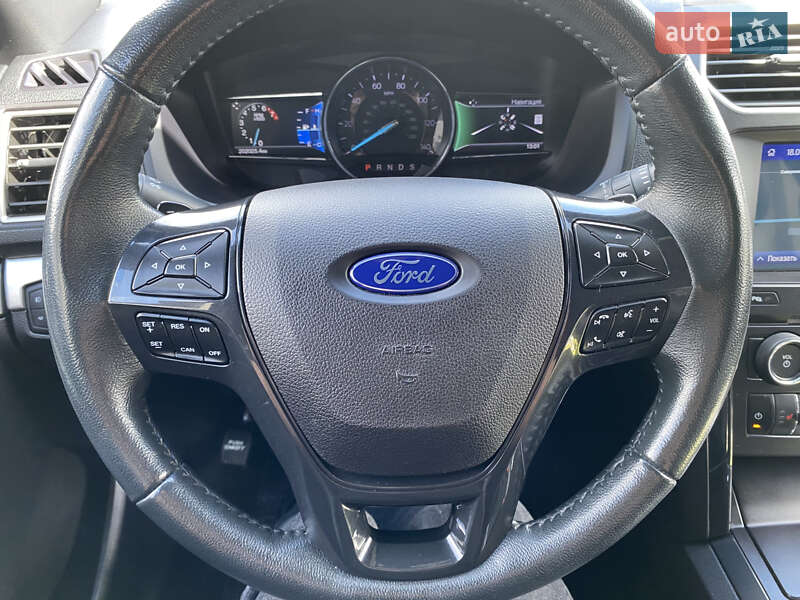 Внедорожник / Кроссовер Ford Explorer 2017 в Виннице