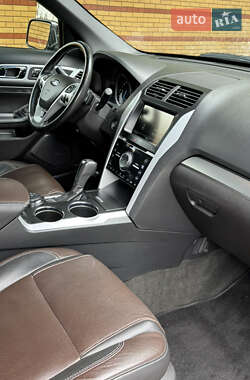 Внедорожник / Кроссовер Ford Explorer 2013 в 