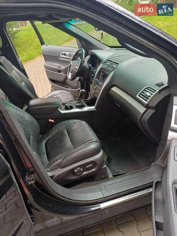 Позашляховик / Кросовер Ford Explorer 2013 в Києві
