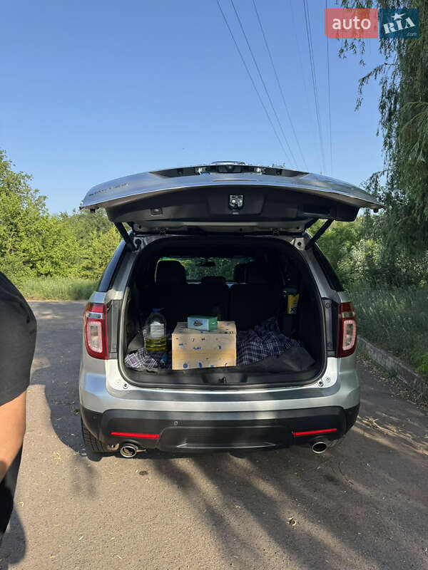 Позашляховик / Кросовер Ford Explorer 2013 в Кривому Розі