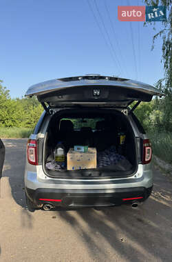 Внедорожник / Кроссовер Ford Explorer 2013 в 