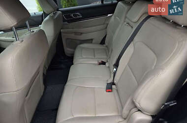 Внедорожник / Кроссовер Ford Explorer 2016 в 