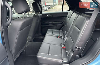 Позашляховик / Кросовер Ford Explorer 2017 в  фото 9 Позашляховик / Кросовер Ford Explorer 2017 в