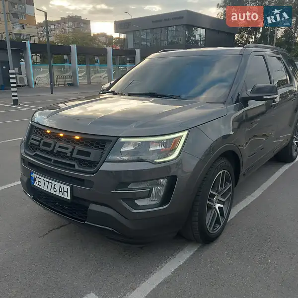 Ford Explorer
