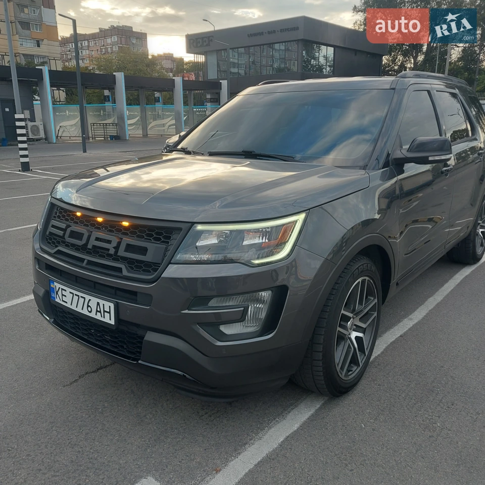 2015 Ford Explorer - мініатюра 18