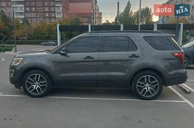 Внедорожник / Кроссовер Ford Explorer 2016 в Днепре