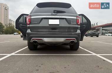 Внедорожник / Кроссовер Ford Explorer 2015 в Киеве