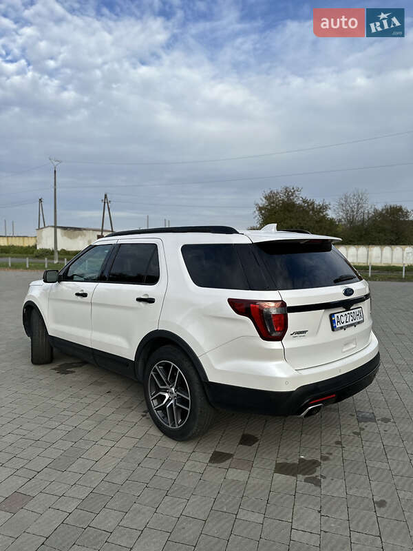 Внедорожник / Кроссовер Ford Explorer 2016 в Владимире фото 9 Внедорожник / Кроссовер Ford Explorer 2016 в Владимире