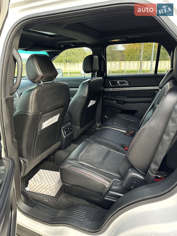 Внедорожник / Кроссовер Ford Explorer 2016 в Владимире фото 14 Внедорожник / Кроссовер Ford Explorer 2016 в Владимире