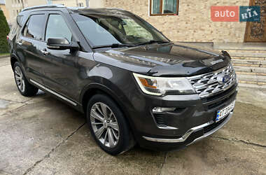 Позашляховик / Кросовер Ford Explorer 2018 в Івано-Франківську