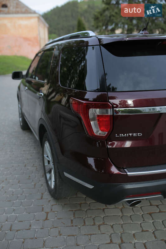 Внедорожник / Кроссовер Ford Explorer 2018 в Кременце