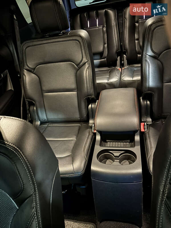 Внедорожник / Кроссовер Ford Explorer 2018 в Кременце