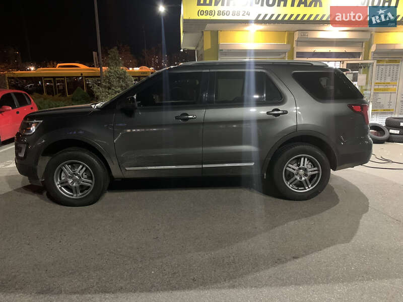 Внедорожник / Кроссовер Ford Explorer 2016 в Киеве фото 31 Внедорожник / Кроссовер Ford Explorer 2016 в Киеве
