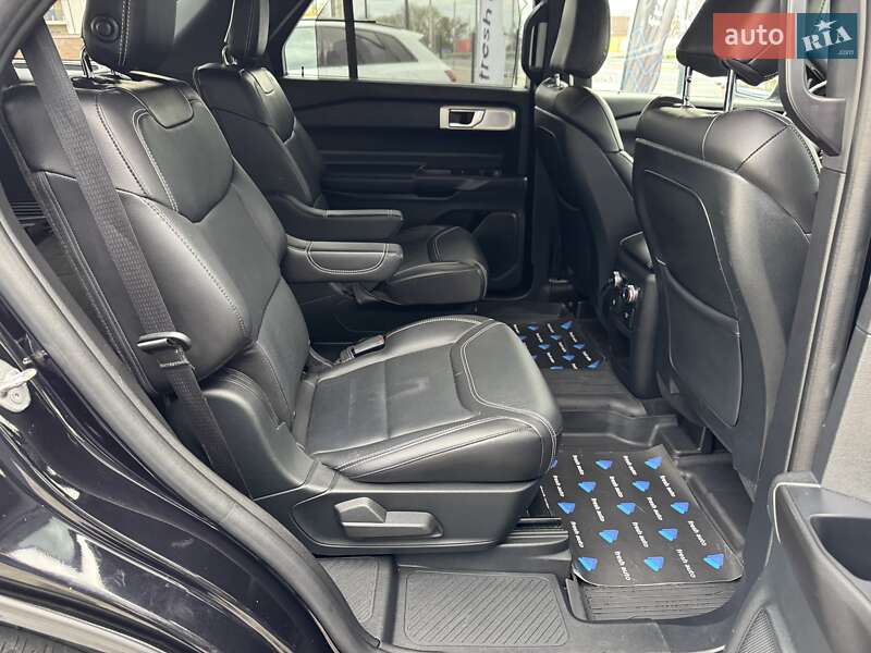 Позашляховик / Кросовер Ford Explorer 2020 в Рівному