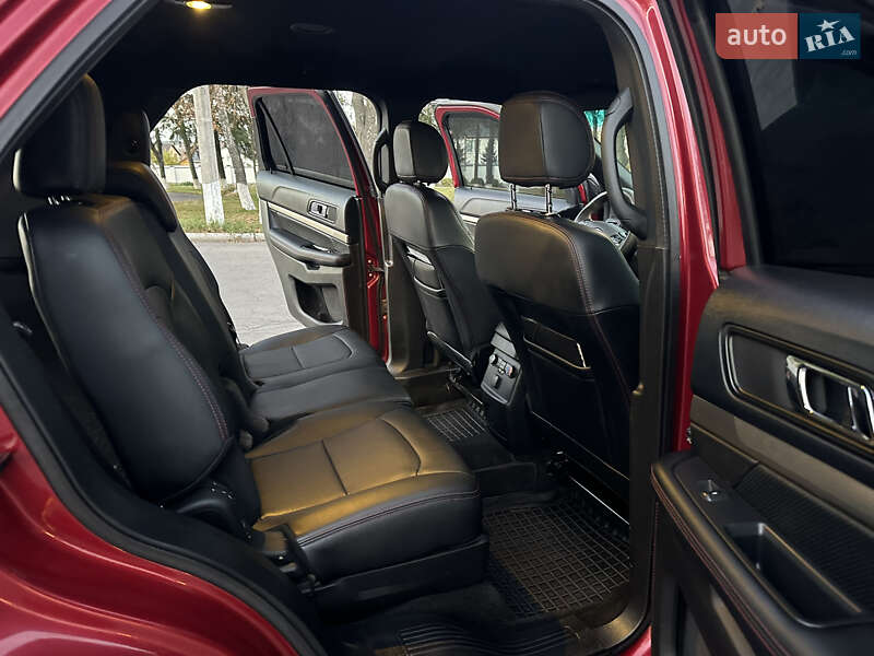 Позашляховик / Кросовер Ford Explorer 2016 в Вінниці