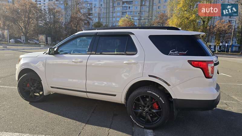Внедорожник / Кроссовер Ford Explorer 2016 в Броварах