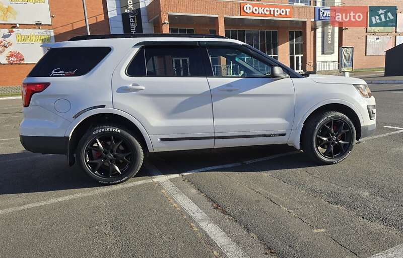 Внедорожник / Кроссовер Ford Explorer 2016 в Броварах