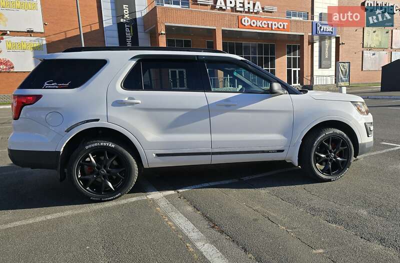 Внедорожник / Кроссовер Ford Explorer 2016 в Броварах
