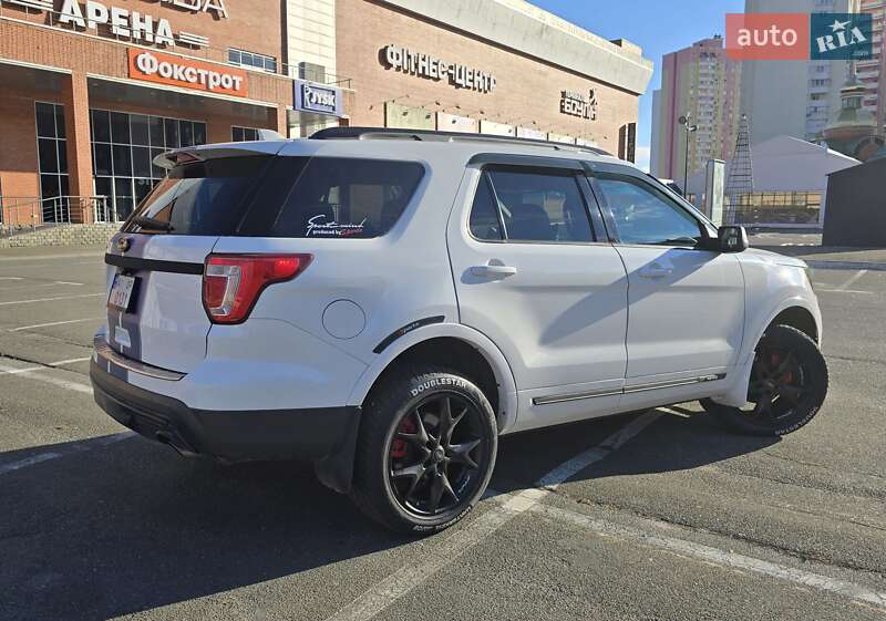 Внедорожник / Кроссовер Ford Explorer 2016 в Броварах