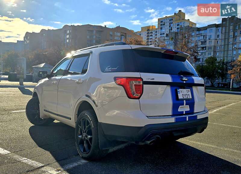 Позашляховик / Кросовер Ford Explorer 2016 в Броварах