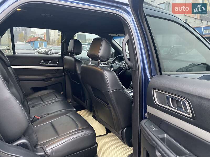 Внедорожник / Кроссовер Ford Explorer 2016 в Киеве