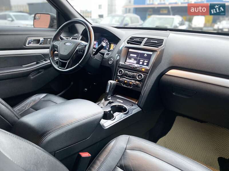 Внедорожник / Кроссовер Ford Explorer 2016 в Киеве