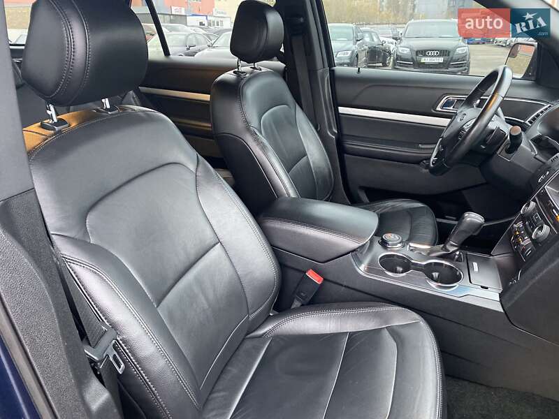 Внедорожник / Кроссовер Ford Explorer 2016 в Киеве